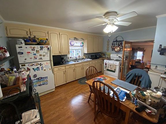 2nd image of 1009 County Road 1175