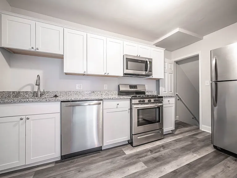 8552 Hydra Ln #11-G — Photo 2