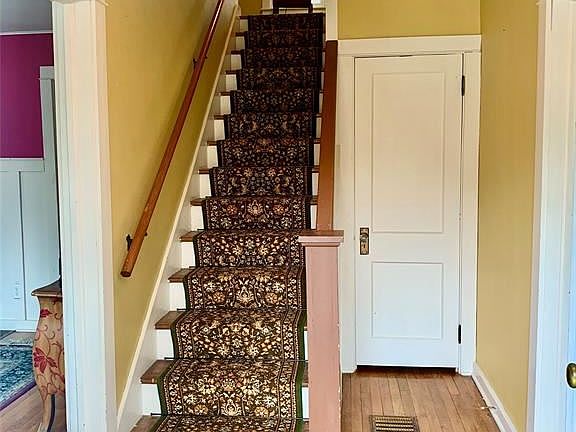 3rd image of 11 Perkins Ave