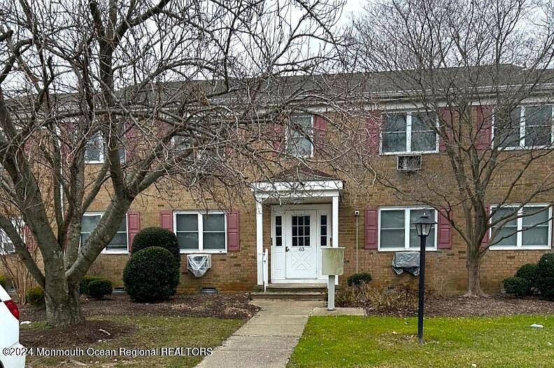 63 Stonehurst Blvd APT B, Freehold, NJ 07728 Zillow
