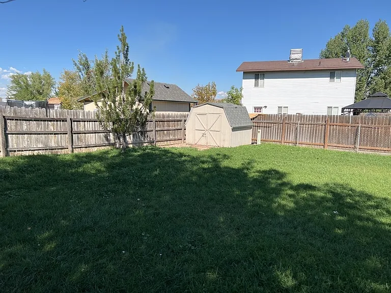 945 S 660 W — Photo 11