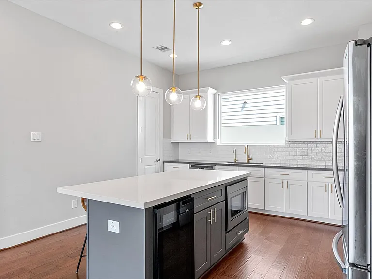 8320 Vista Bella Ln — Photo 16