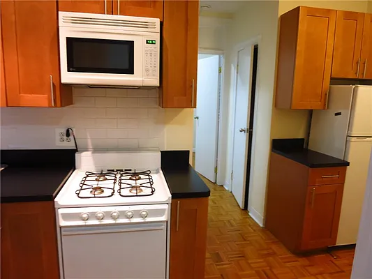 Rented by City & Suburban | media 22