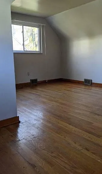 345 Mansfield Ave — Photo 11