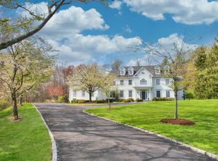 145 Turtle Back Rd, New Canaan, CT 06840