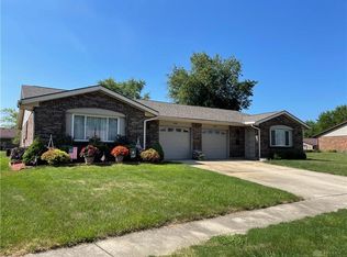 4006 Woodridge Dr, Englewood, OH 45322