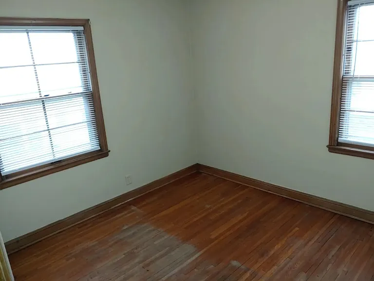 1625 Sherburne Ave #7 — Photo 4