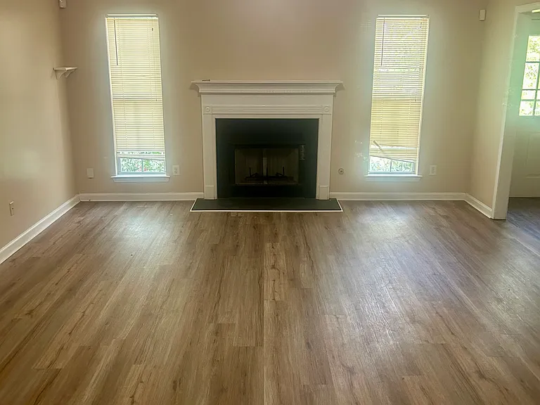 5256 Katherine Village Dr — Photo 4