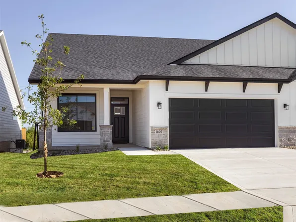 1607 Garland Ave, Norwalk, IA 50211