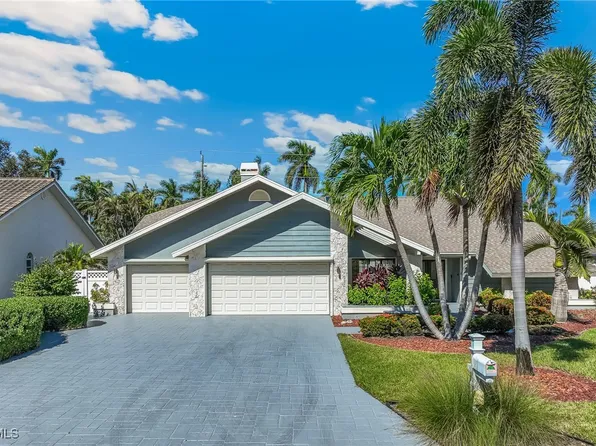 8873 Banyan Cove Cir, Fort Myers, FL 33919