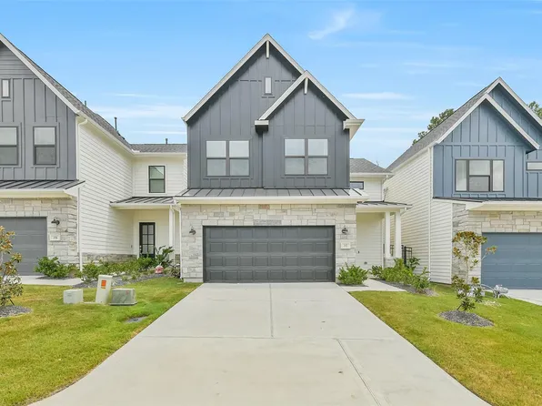 352 Summer Place Dr, Montgomery, TX 77356