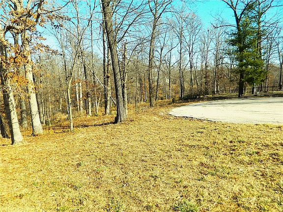 4th image of Hilltop Cir #9