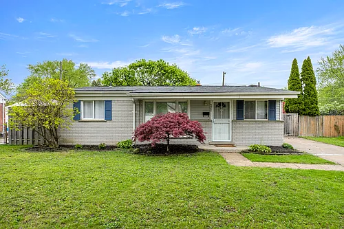 5367 Vivian St Photo 1