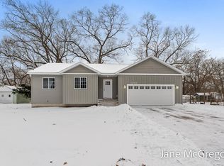 1065 James Ave, Muskegon, MI 49442