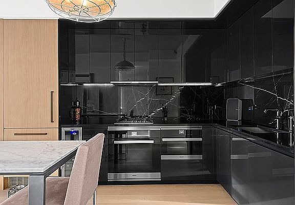 4th image of 196 Orchard St #5B