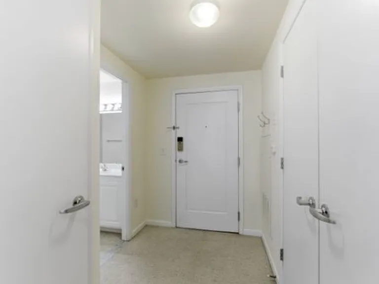 foyer/entryway
