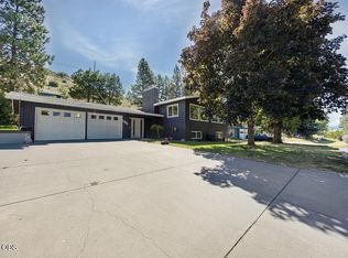1011 Newcastle Ave, Klamath Falls, OR 97601