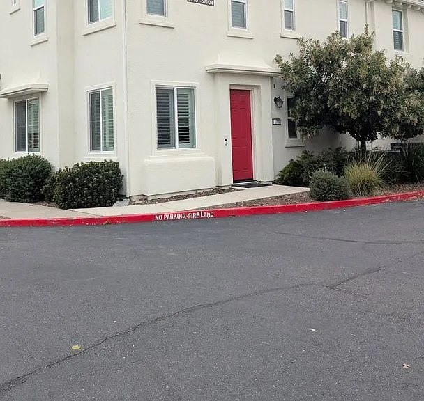 5301 E Commerce Way #67104 — Photo 1