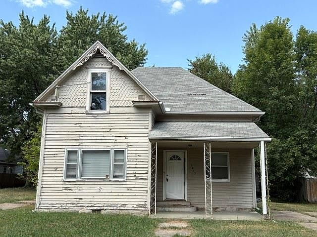 1st image of 2423 Stevens Ave