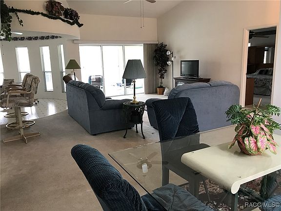 3rd image of 558 N Hambletonian Dr