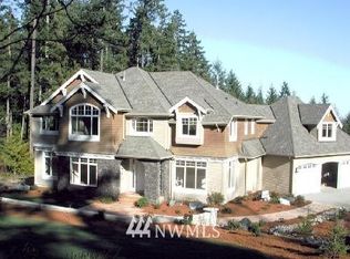 7744 Adria NE, Bainbridge Island, WA 98110