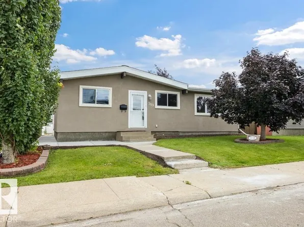 7119 136th Ave NW, Edmonton, AB T5C 2K3