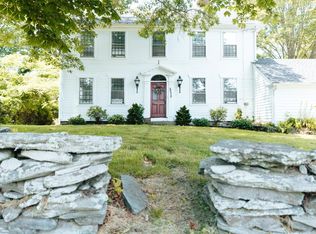 2538 E Main Rd, Portsmouth, RI 02871