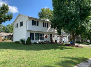 1012 Fairlawn Ave, Marshall, MO 65340