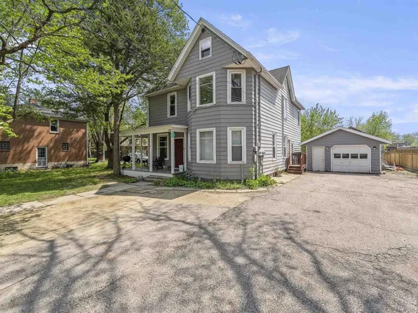 7021 Hubbard Avenue, Middleton, WI 53562