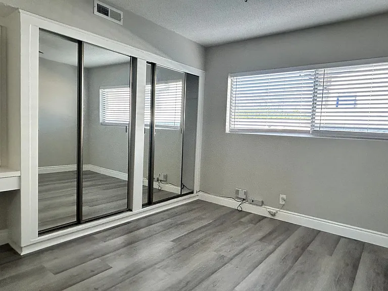 Palm View Apartments in Azusa — Photo 13