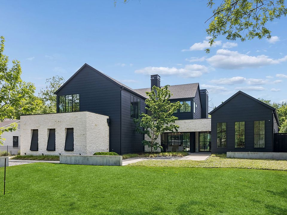 1st image of 8448 San Fernando Way