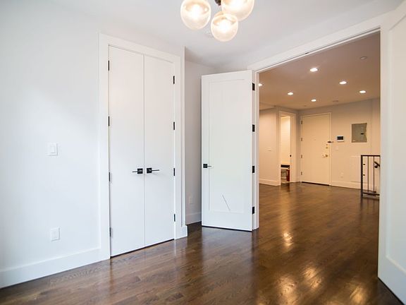 5th image of 379 Sumpter St #E1