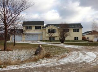 1244 Abby Rd, Princeton, MN 55371