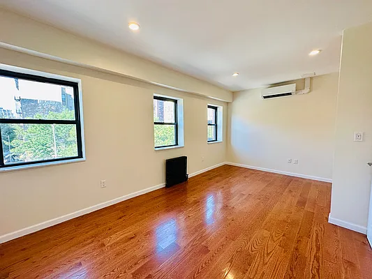 Rented by DeSimone Real Estate | media 13