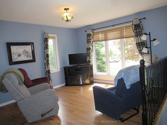 2nd image of 4571 Bath Rd