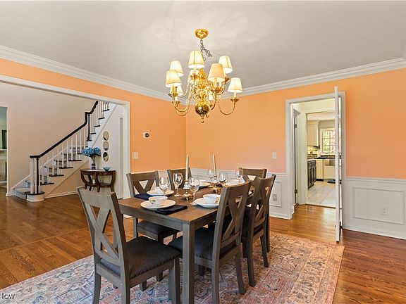 4th image of 32280 Wintergreen Dr