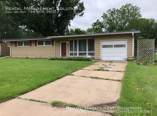 1425 SW Caledon St, Topeka, KS 66611