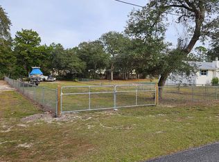 127 Delaware St, Carrabelle, FL 32322