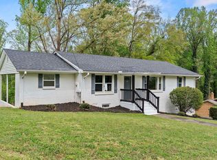 1041 E Perry Rd, Greenville, SC 29609