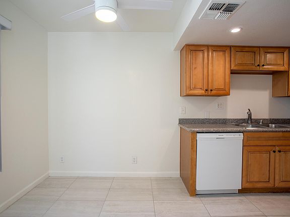 4th image of 3921 E Calle De Carlos APT D