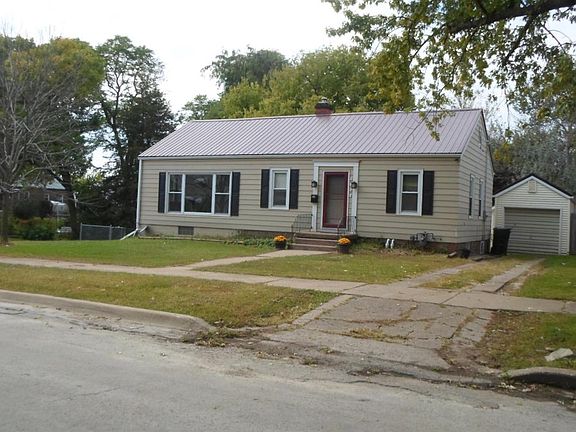 2nd image of 1822 Franklin St