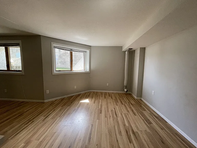 315 Buchanan — Photo 6