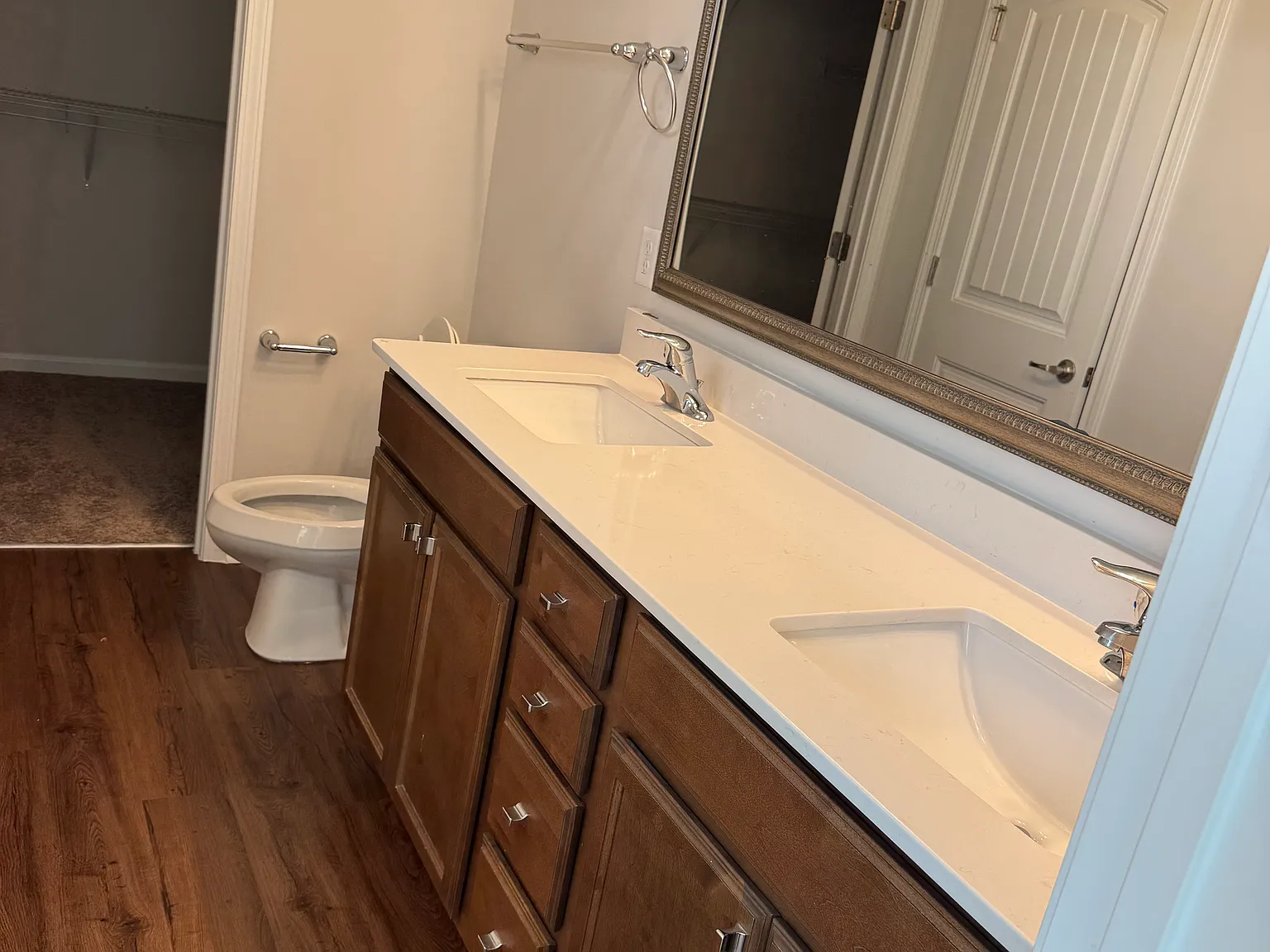 4 bed, 2005 sqft, $2,490 — Photo 3