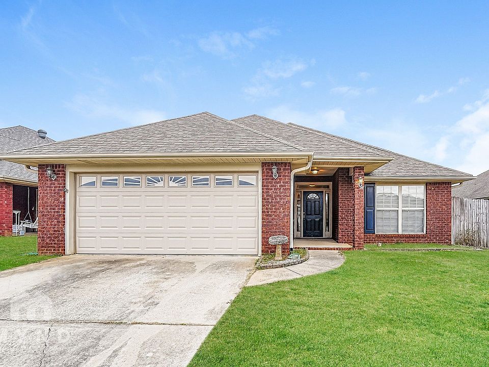1st image of 4053 Cambridge Dr