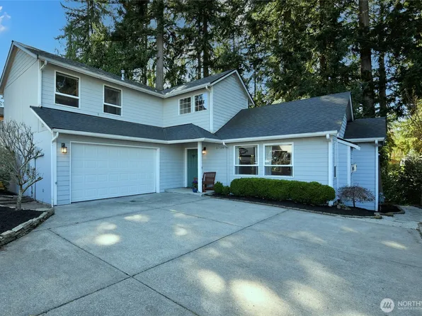 5726 East Drive, Everett, WA 98203