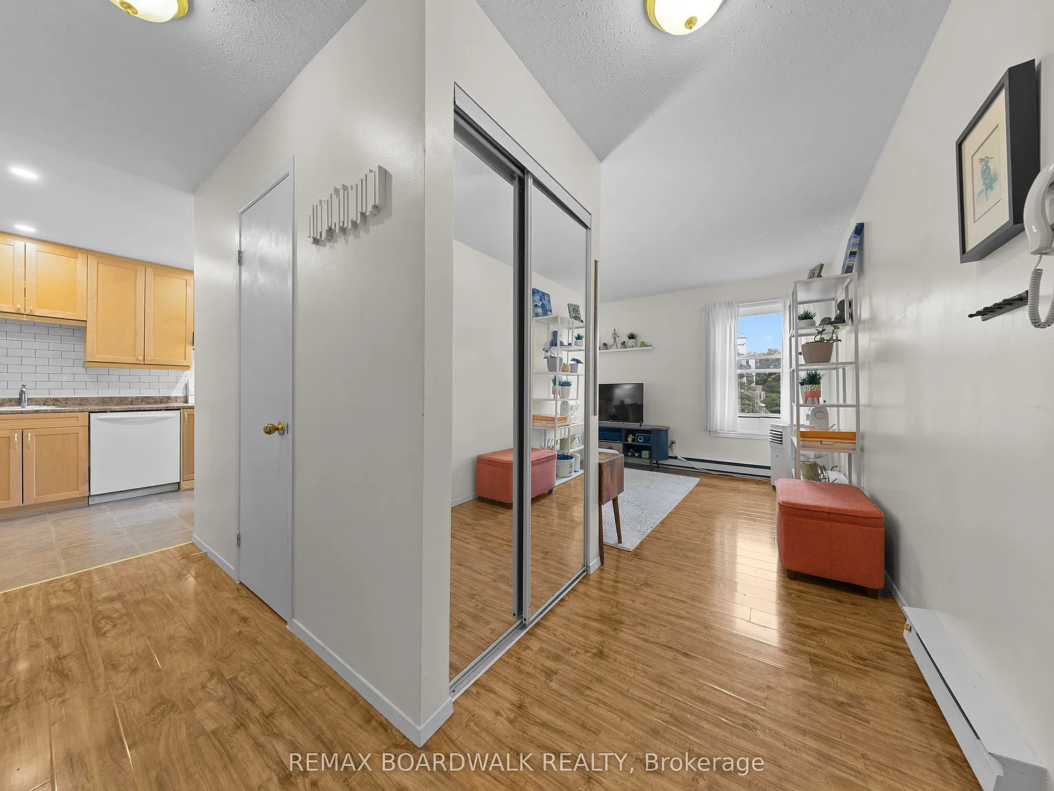 2 bed, $2,100 — Photo 2