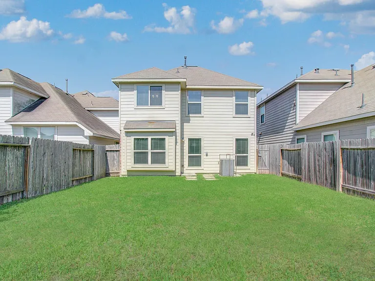 14839 Swansea Harbor Ln — Photo 26