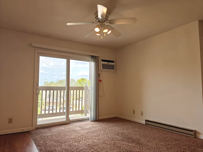 232 Pierce St — Photo 3