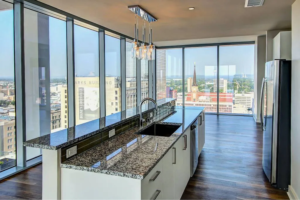 The Residences at OMNI Louisville — Photo 3
