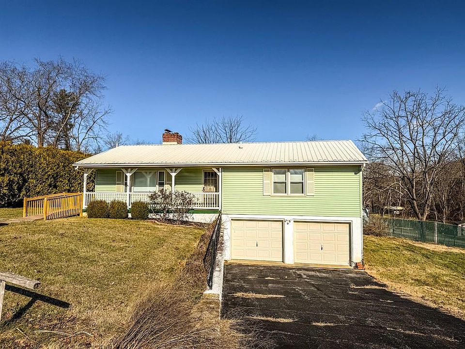 1st image of 130 Lansworth Dr